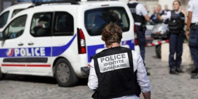 Brest, ferisce due persone davanti a moschea, p...