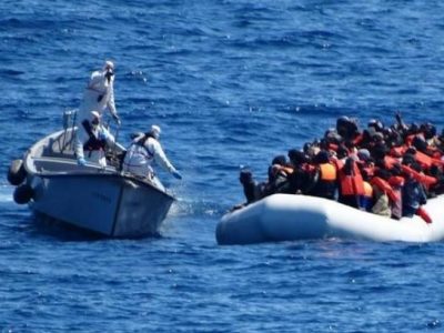 Migranti, affonda barca al largo di Lampedusa: 4 dispersi