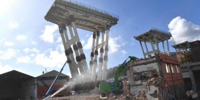 Genova, niente esami il 28: si abbatte il ponte...
