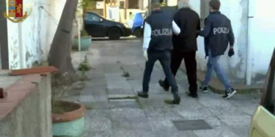 Viterbo: pakistano arrestato per violenza sessu...