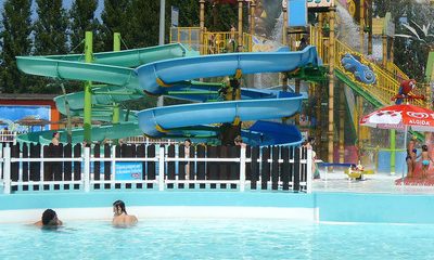 Dieci indagati per omicidio colposo del bimbo annegato a Mirabilandia