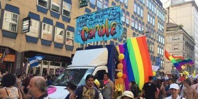 Il Gay Pride tra striscioni, impegno civile e s...