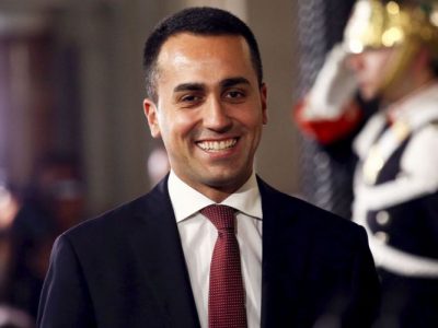 Di Maio “E ora conflitto d’interessi e salario minimo”