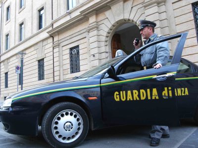 Blitz della GdF contro il clan Cintorino, 31 arresti fra carcere e domiciliari
