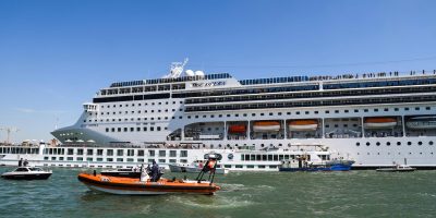 La nave Msc Opera è tornata nella laguna di Ven...