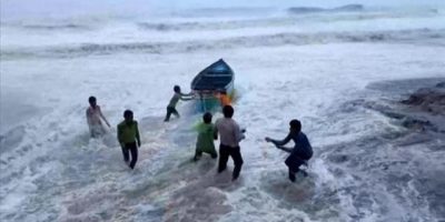 Sono circa 300mila gli evacuati in attesa del c...