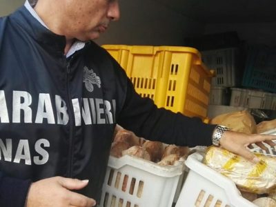 Nas in ristoranti etnici e depositi alimentari, sanzioni e chiusure