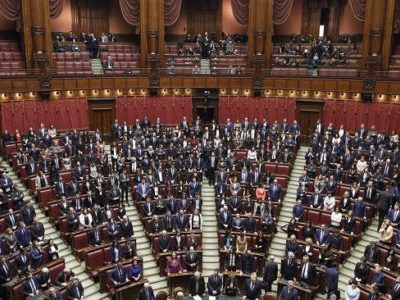 In pensione prima, ma con uno scivolo pagato dall’azienda