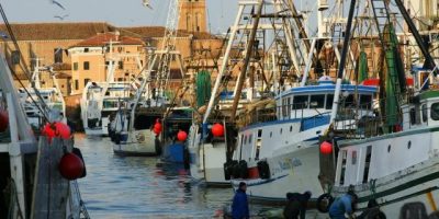 Chioggia, disperso in mare intense le ricerche ...