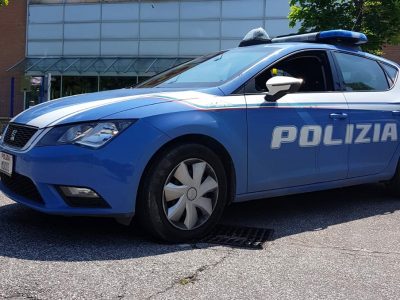 Roma, poliziotto accoltellato per sedare una lite. È grave, ma fuori pericolo