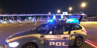 Indagato l’agente che sparò contro l̵...