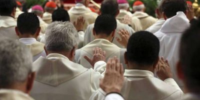 Laici sposati sì al sacerdozio,ma solo a partic...