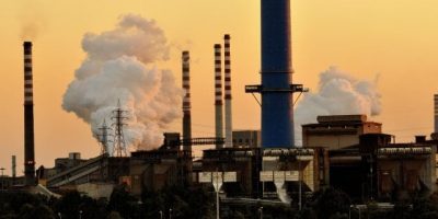 Taranto: i genitori occupano la scuola sotto se...