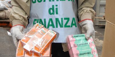 Farmaci contraffatti per bambini, maxi sequestr...