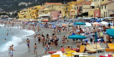 Vaccini in vacanza, Piemonte e Liguria prime re...