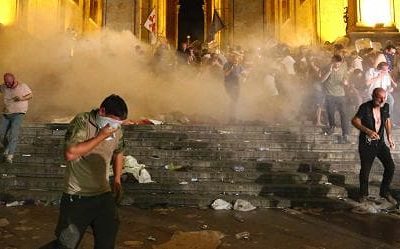 Georgia: scontri a Tbilisi, 240 feriti “C’è lo zampino di Mosca”
