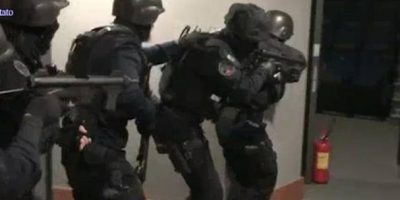 Torino, attacco terroristico a Porta Nuova ma è...