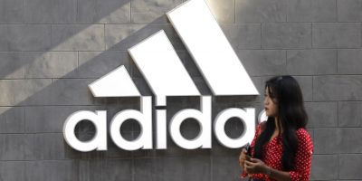 Adidas, confermata la nullità del marchio dal T...