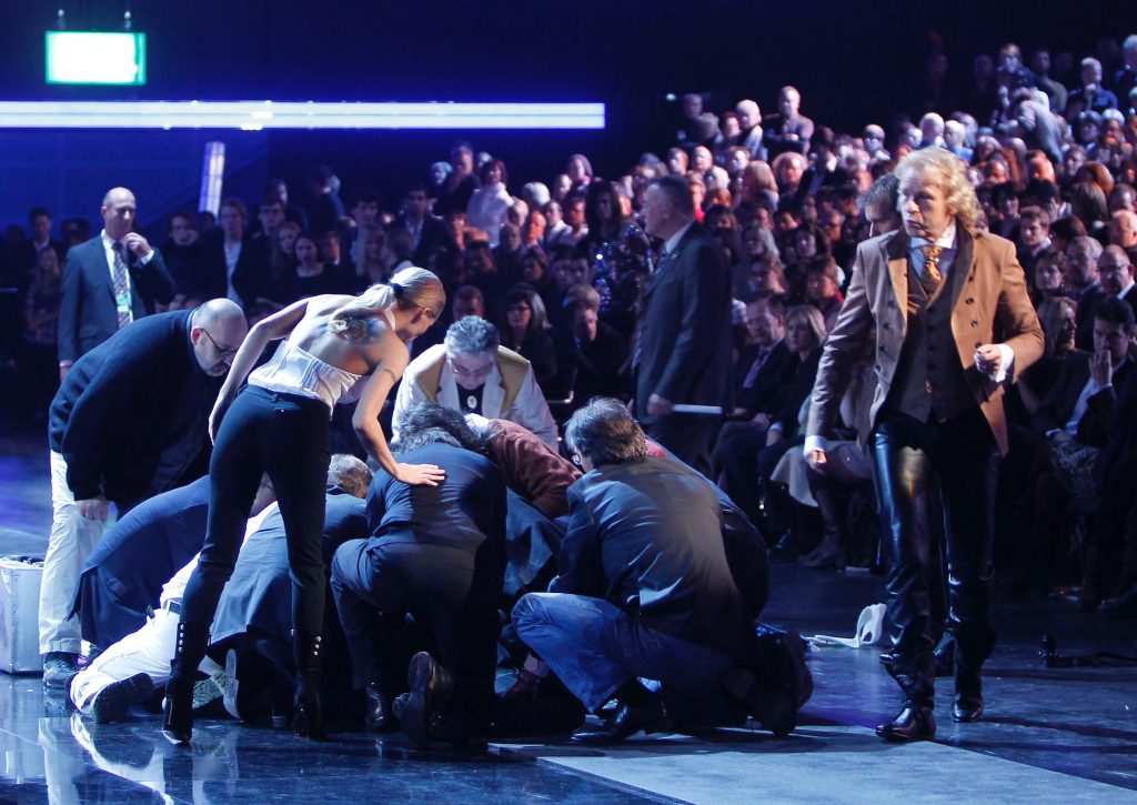 Samuel koch torna a camminare, paralizzato incidente 