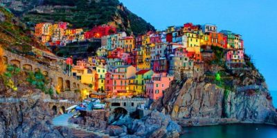 “Beccati” dalla GdF operatori turis...