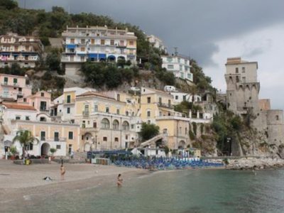 Sub incastrato nelle rocce muore in Costiera Amalfitana