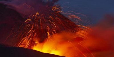 Fontane di lava sull’Etna, limitato lo sp...
