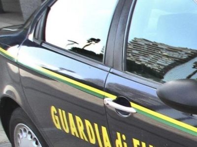 A Napoli, prof con doppio incarico: evasione per 2 milioni