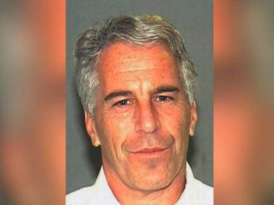 Molestie, il miliardario Epstein resta in carcere