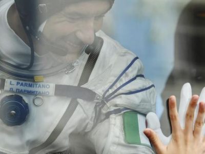 Luca Parmitano in orbita nel giorno dello sbarco sulla luna