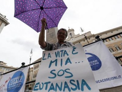 Eutanasia, avviso di garanzia al responsabile della Exit di Torino