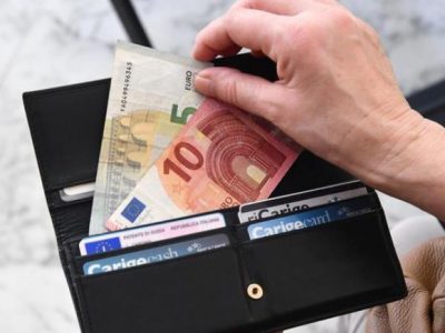 Governo, allo studio taglio delle tasse con tre aliquote