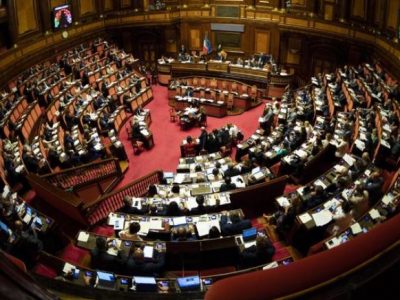 Violenza sulle donne, il Codice rosso diventa legge