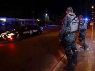 Spari in un bar di Acapulco: cinque morti e sei feriti