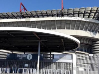 Salvini: “No all’abbattimento del glorioso stadio di S. Siro”