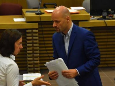 “Angeli e demoni” il sindaco di Bibbiano chiede la revoca degli arresti