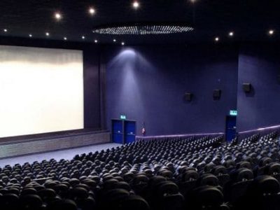 Non si attenua la crisi da “profondo rosso” del cinema