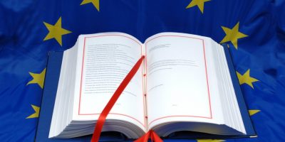 La Costituzione Europea: miraggio e fallimento