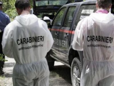 Duplice omicidio nel crotonese, primi fermi e un ricercato