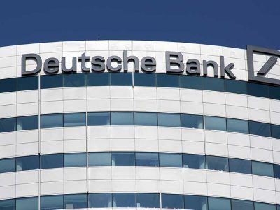 Scivolone per la Deutsche Bank in borsa a Francoforte