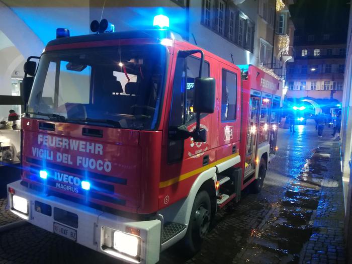 bolzano auto precipita