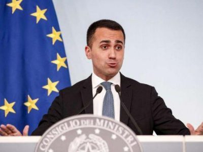 Di Maio “Dignità alle retribuzioni con il salario minimo”