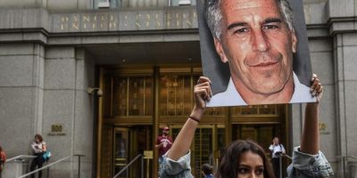 Epstein il finanziere dem trovato ferito in cel...