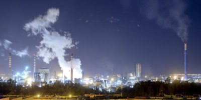 La vicenda ex Ilva continua tra i veleni, in at...