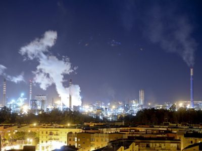 La vicenda ex Ilva continua tra i veleni, in attesa dei prossimi incontri