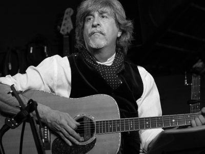 Ezio Guaitamacchi omaggia Woodstock al Monferrato on Stage