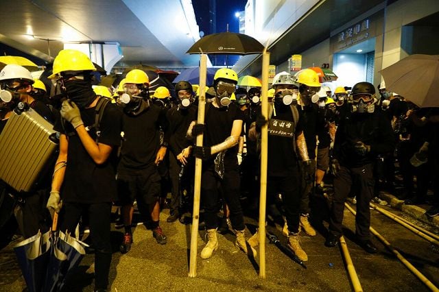 hong kong scontri violenze