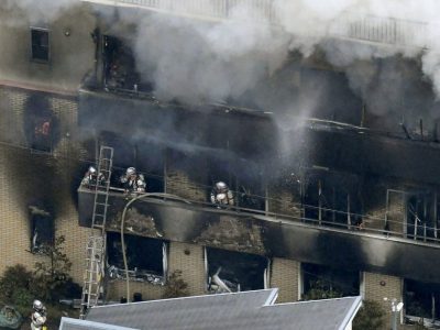 E’ salito a 33 morti il bilancio dell’incendio a Tokyo nel laboratorio dei manga