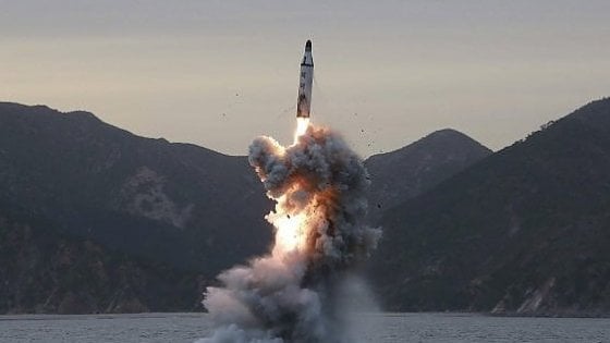 lancio missili verso Giappone