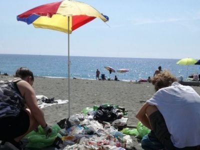#NonTiScordarDiMe contro la plastica sulle spiagge friulane
