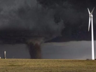 Violenta tromba d’aria su Parma, una morta e quattro feriti